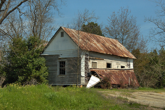 Irwinville GA Abandoned Farmhouse Southern Gothic Photograph Copyright Brian Brown Vanishing South Georgia USA 2014
