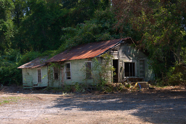 Eulonia GA McIntosh County Clapboard Vernacular House Abandoned Photograph Copyright Brian Brown Vanishing Coastal Georgia USA 2014